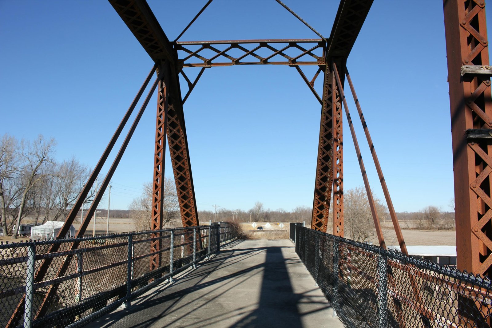 Portal bracing, north span